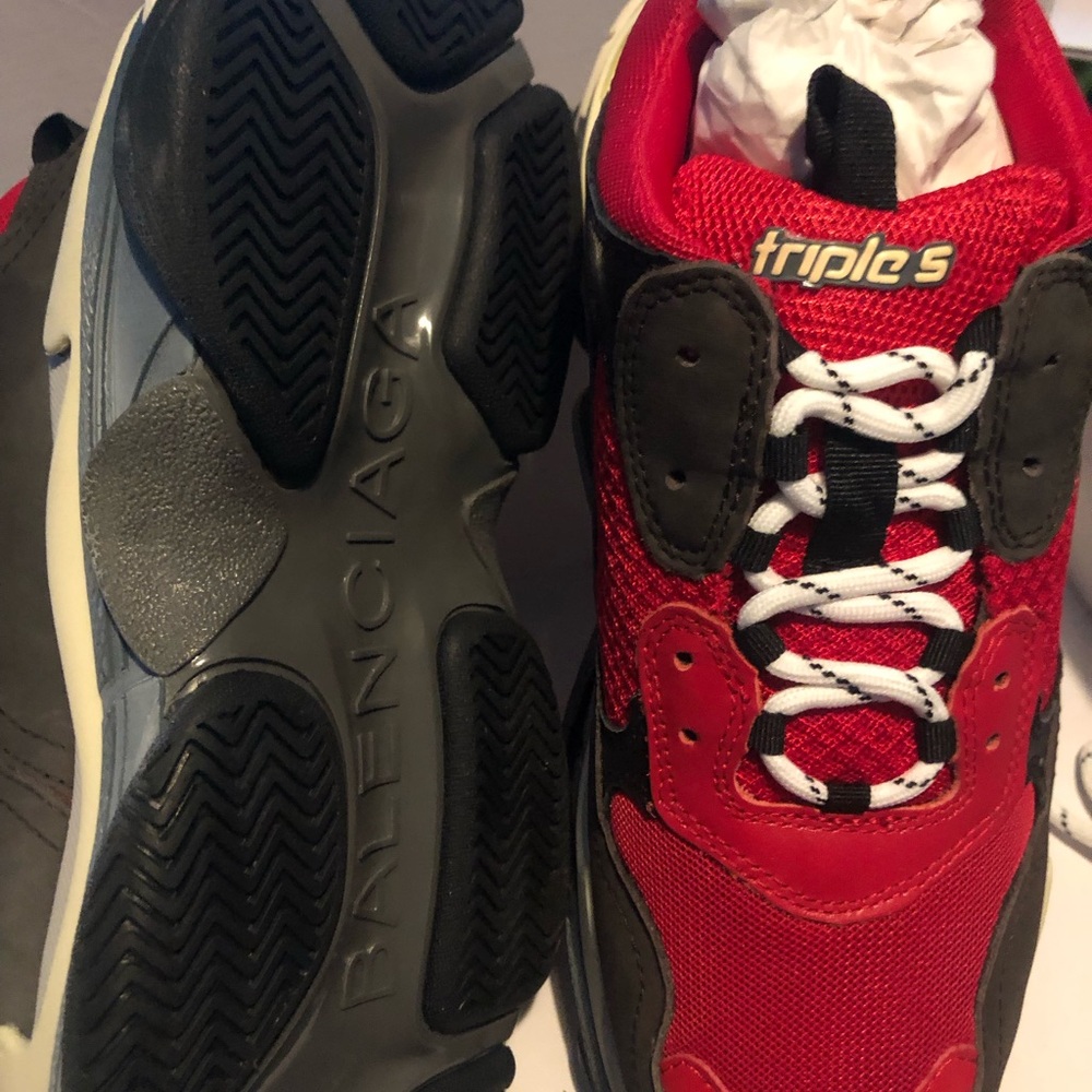 Men sneakers size 10 - Picture 2 of 5